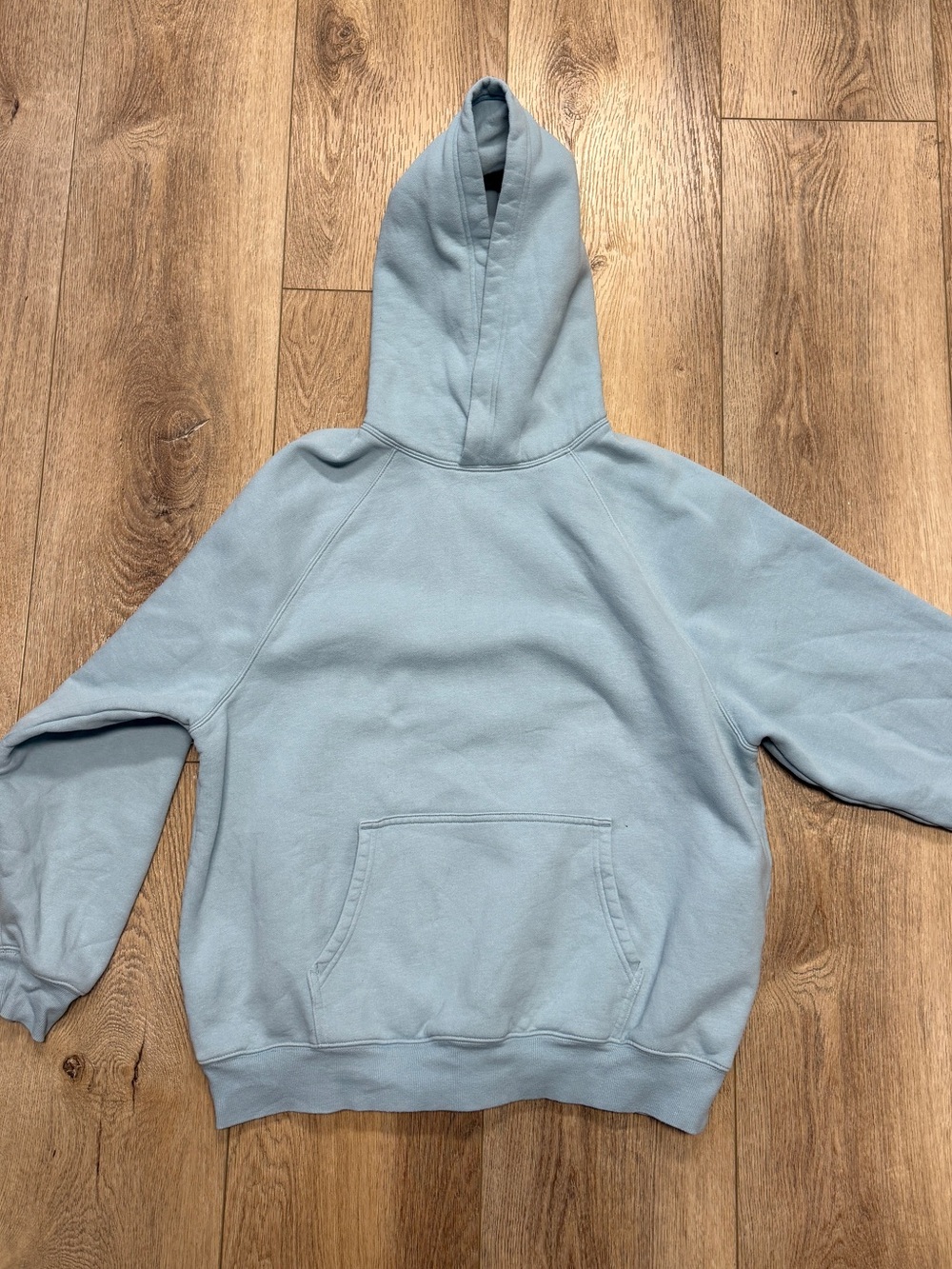 Aritzia Mega Fit Sweatfleece Cozy Fleece oversized in Light Blue- size small